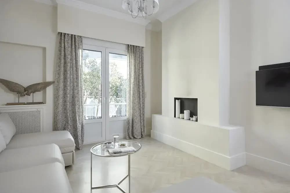 Kolonaki Square Apartment - photo 4
