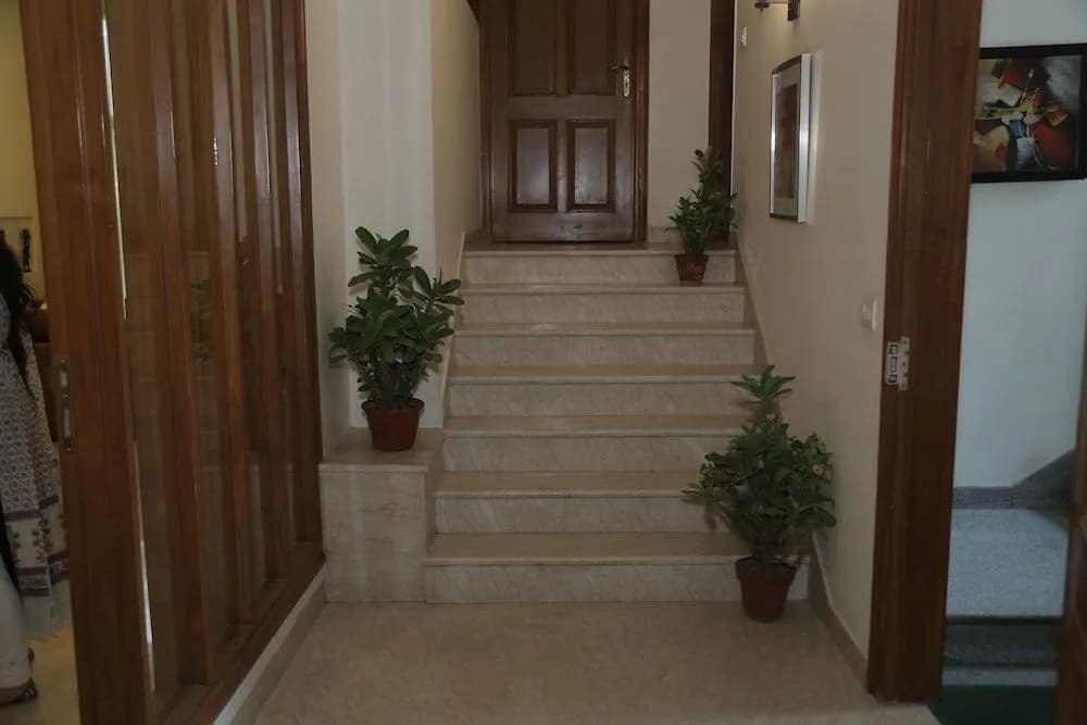 Apartment 18 - photo 11