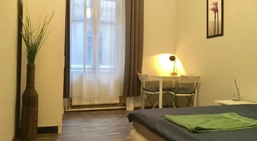 Emerald Apartment Budapest - photo 4
