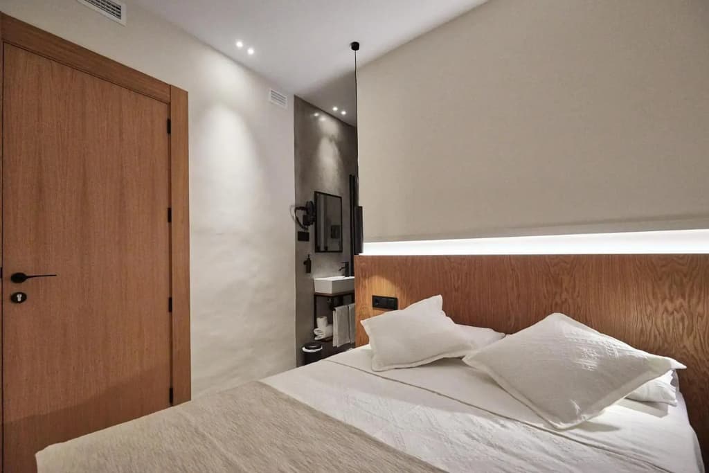 Ella Hostel Ramblas - photo 12
