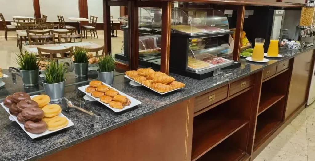 Hotel Gran Legazpi - photo 9