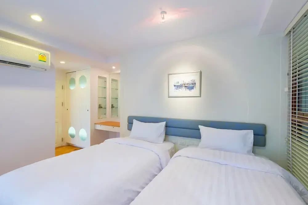 Baan LonSai Beachfront Condominium - photo 5