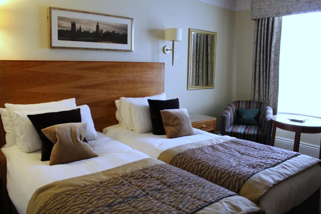 Hendon Hall - photo 9