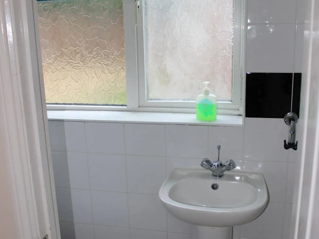 Debden Guest House - photo 19