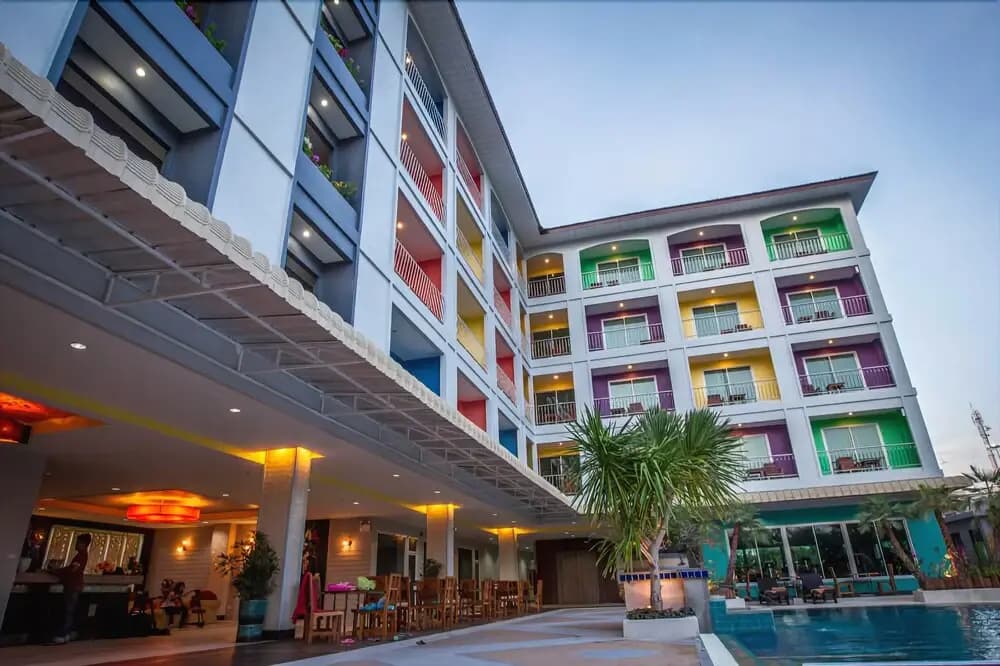 The Ninth Pattaya Hotel - photo 19