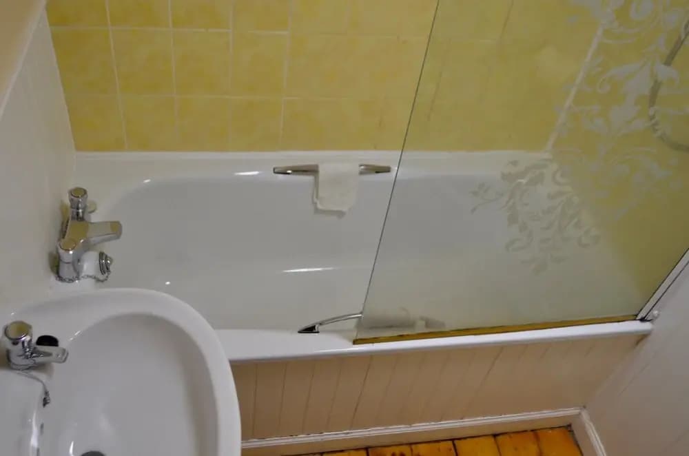 1 Bedroom Flat In Edinburgh - photo 8