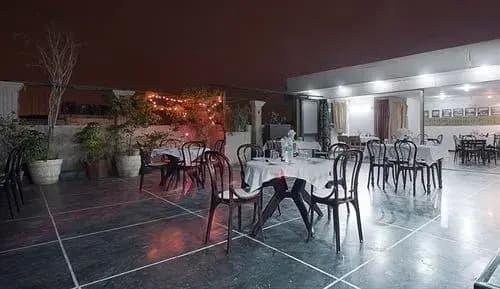 Hotel Sarthak Palace - photo 19