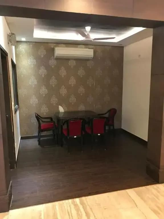 Spacious 3bhk apartment! - photo 9