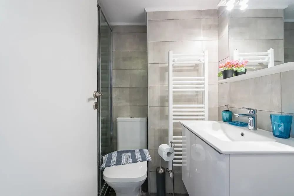 Central & Cozy Apartment With Balcony - photo 7