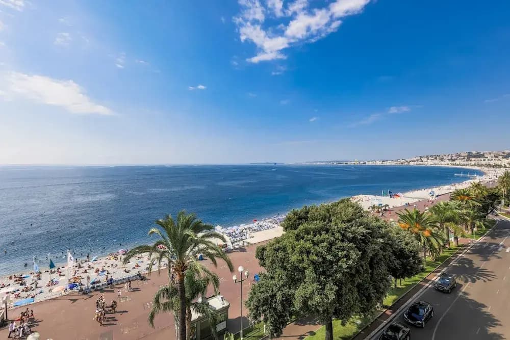 AU BEAU RIVAGE AP2049 by RIVIERA HOLIDAY HOMES - photo 9