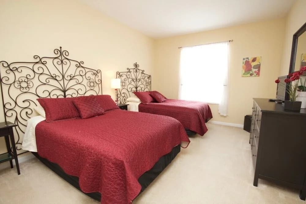 7-301 3 Bedroom Condo by RedAwning - photo 4