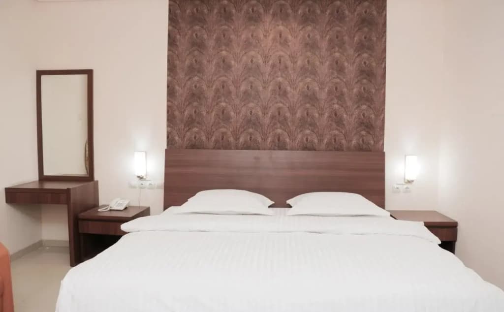 Aurora Hotel - photo 5
