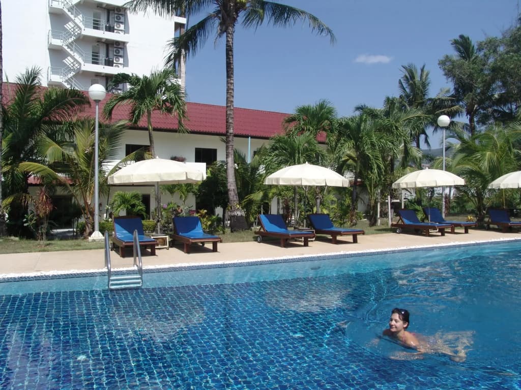 Patong Palace Hotel - photo 11