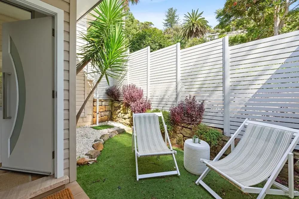 Luxury 2-bed With Ocean Views and Garden - photo 16