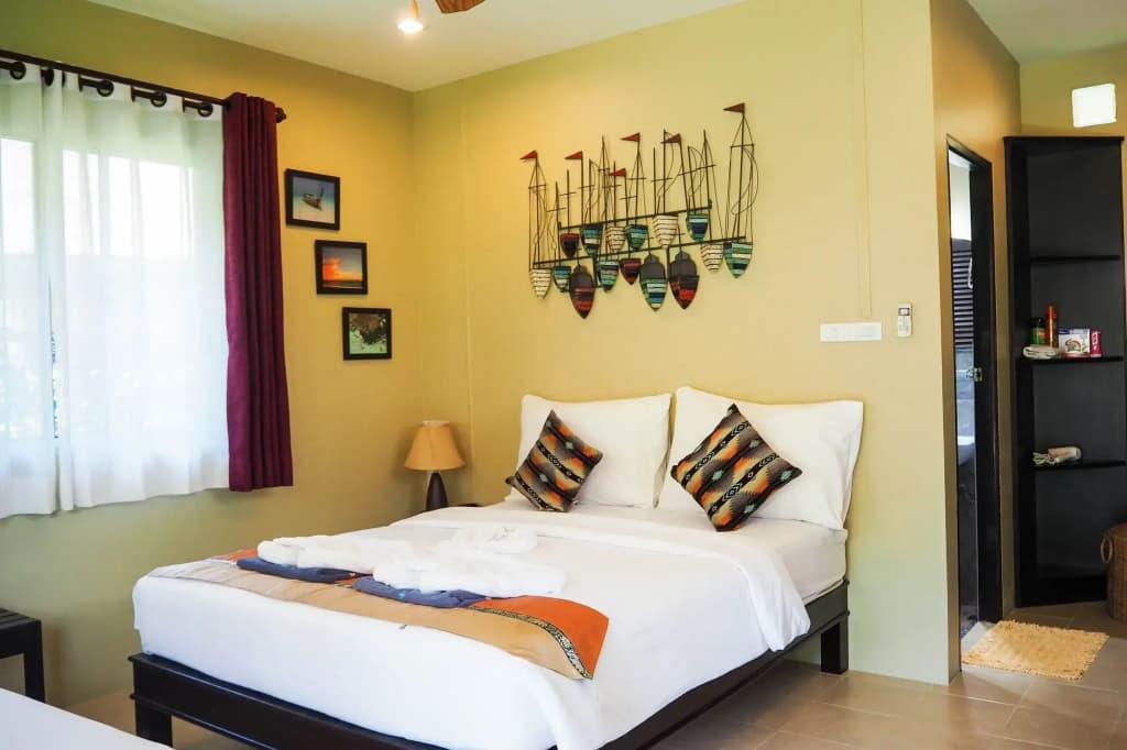 Lanta Castaway Beach Resort - photo 2