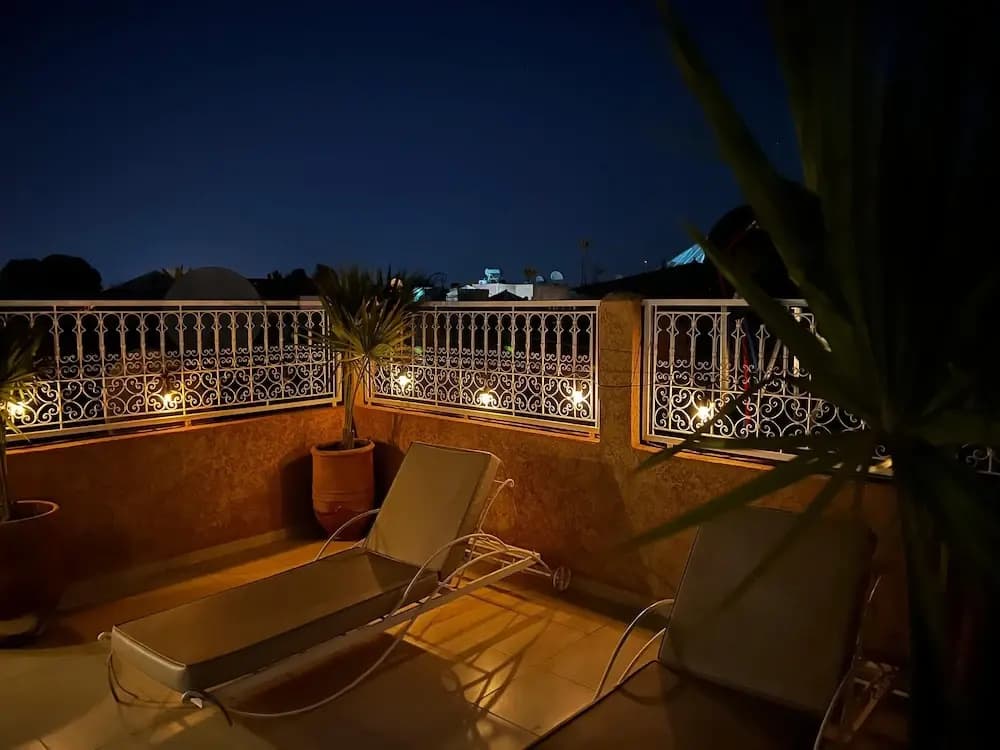 Riad with Outdoor Swimming Pools - photo 17