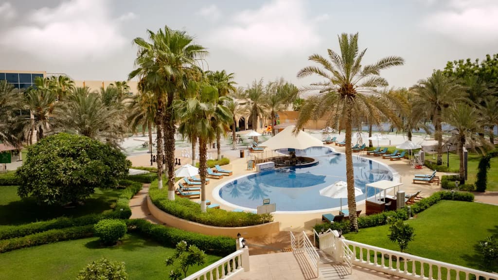 Metropolitan Al Mafraq Hotel - photo 34