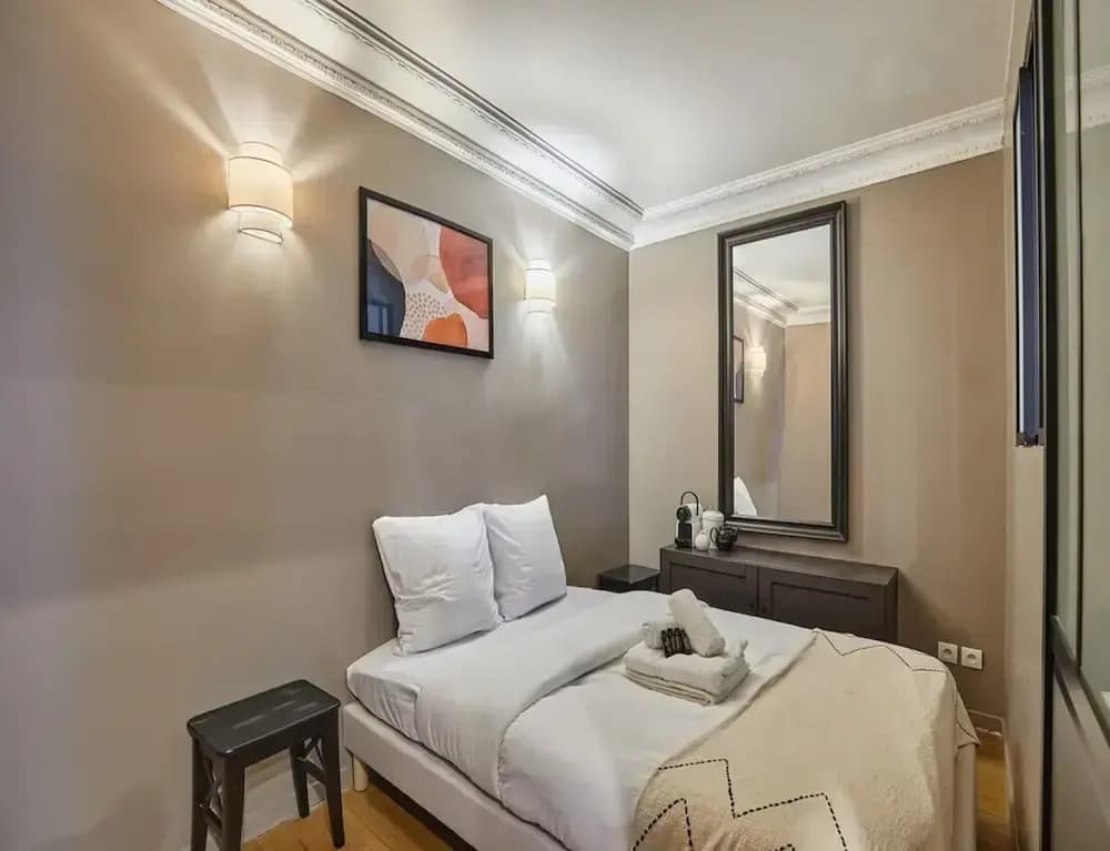 Charming Apartment Center of Paris by Studio Prestige - photo 2
