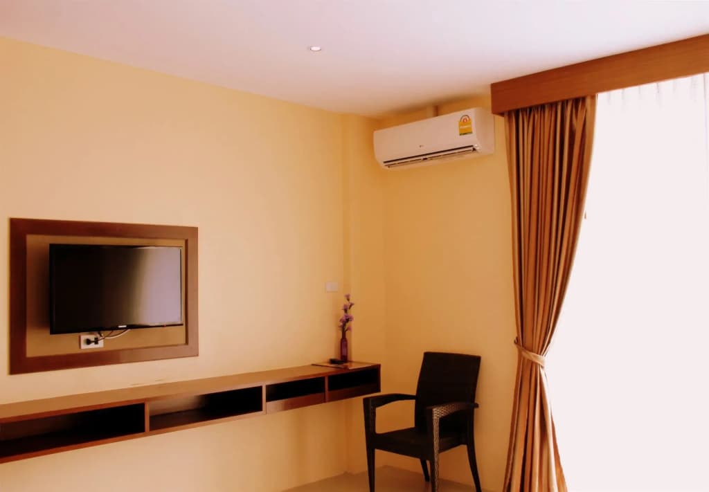 Silver Sand Suites - photo 5