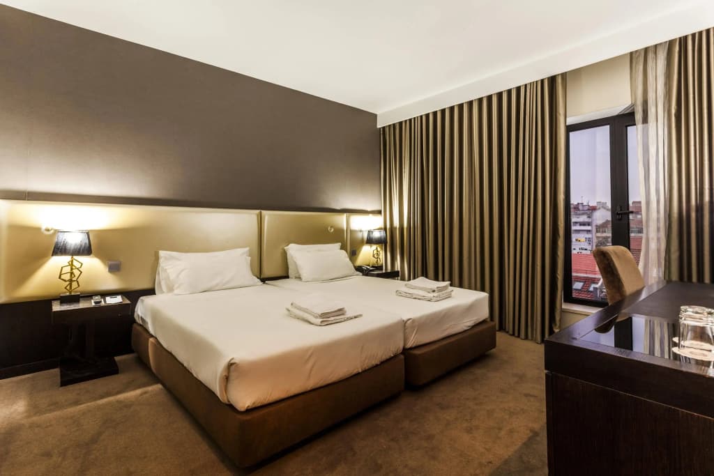 Czar Lisbon Hotel - photo 4