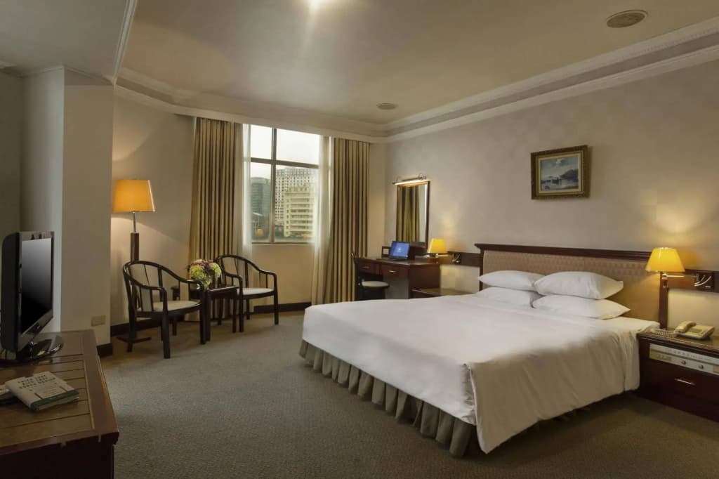 Lake Side Hotel - photo 4