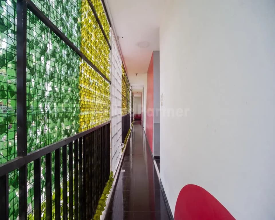 J&B Rooms Utan Kayu Jakarta Mitra RedDoorz - photo 2