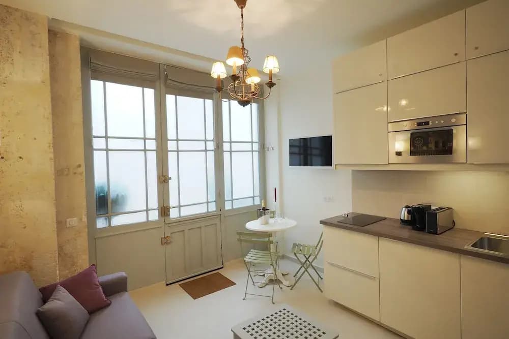 St Germain ChicSuites - photo 11