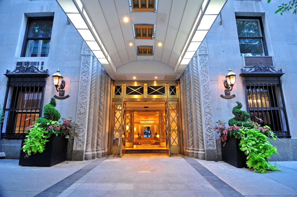 The Lombardy Hotel - photo 1