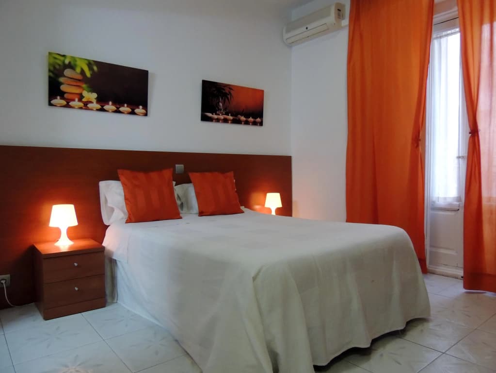 Hostal Cervantes - photo 3