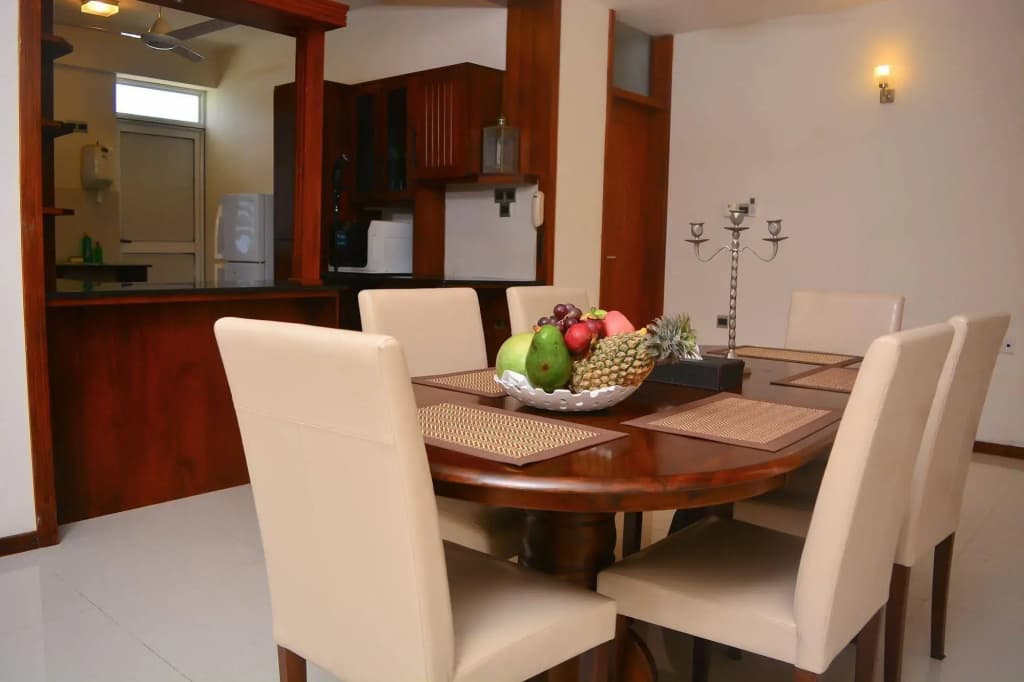 Unique Towers Luxury Boutique Suites - photo 24
