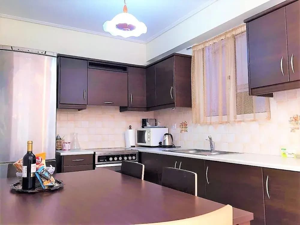 Comfy 3rd Floor Flat and Pspace - photo 16