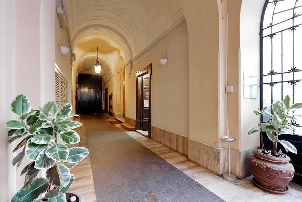 Piazza Mattei Elegant Apartment - photo 9