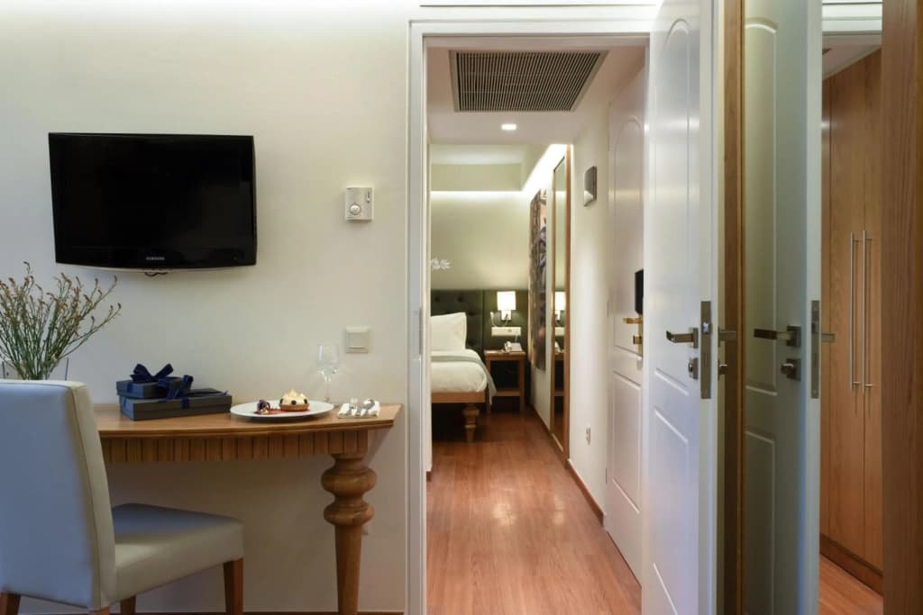Titania Hotel - photo 42
