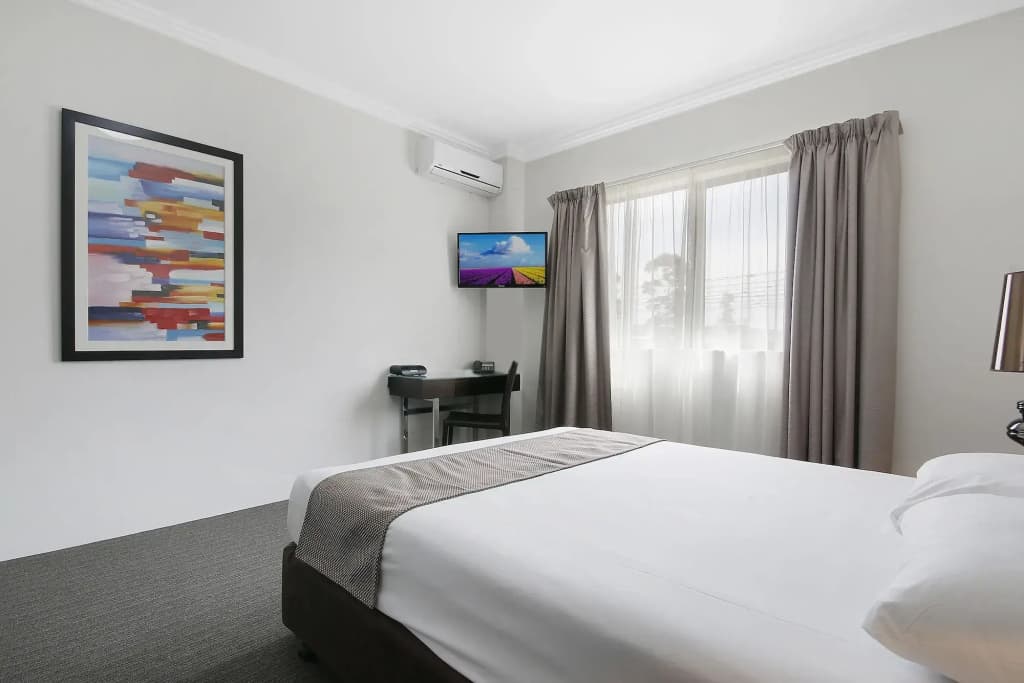 ValueSuites Penrith - photo 20