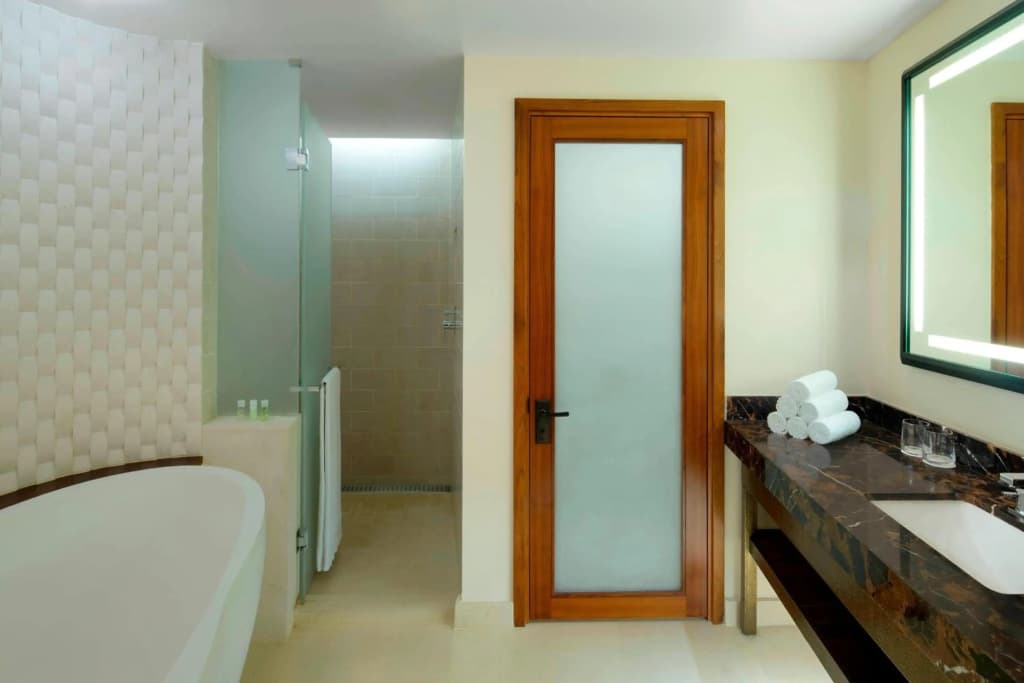 VOGO Abu Dhabi Golf Resort & Spa - photo 8