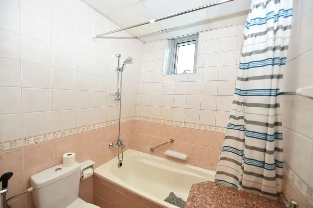 One Bedroom Apt. in JLT near Metro Station -AWD - photo 8