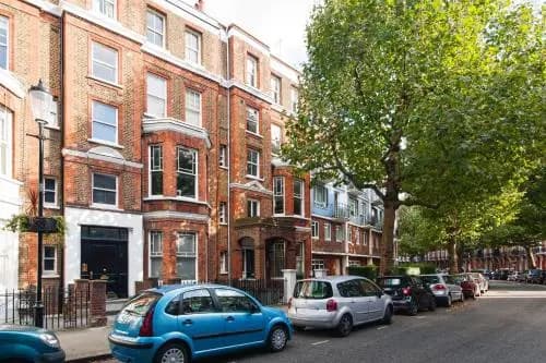 Kensington Garden View Apartment - main photo