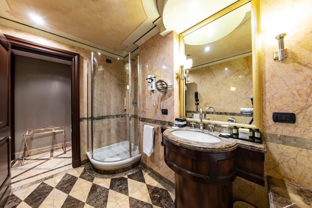 River Château Hotel - photo 10