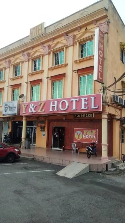 Y&Z Hotel - photo 13