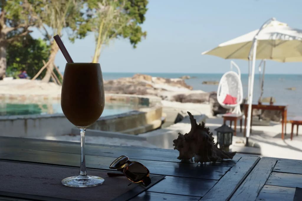 Rocks Beach Boutique Bungalows - photo 12