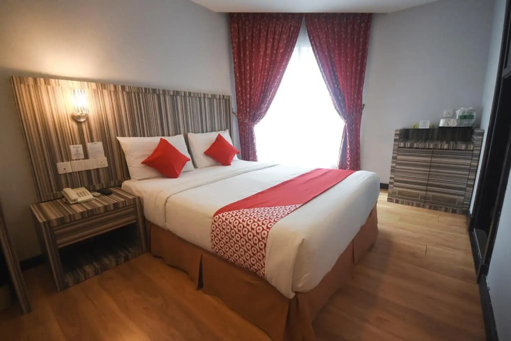 OYO 985 Hotel Nur - photo 3