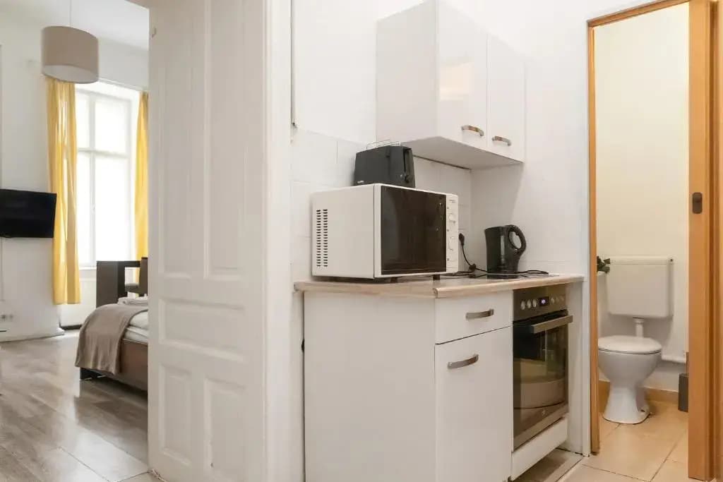 Vibrant 1br - Ideal Long Stay Accommodation - photo 10