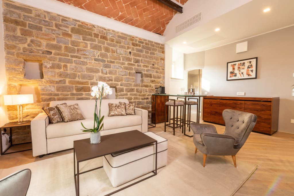 Donati Luxury Tower Suites - photo 16