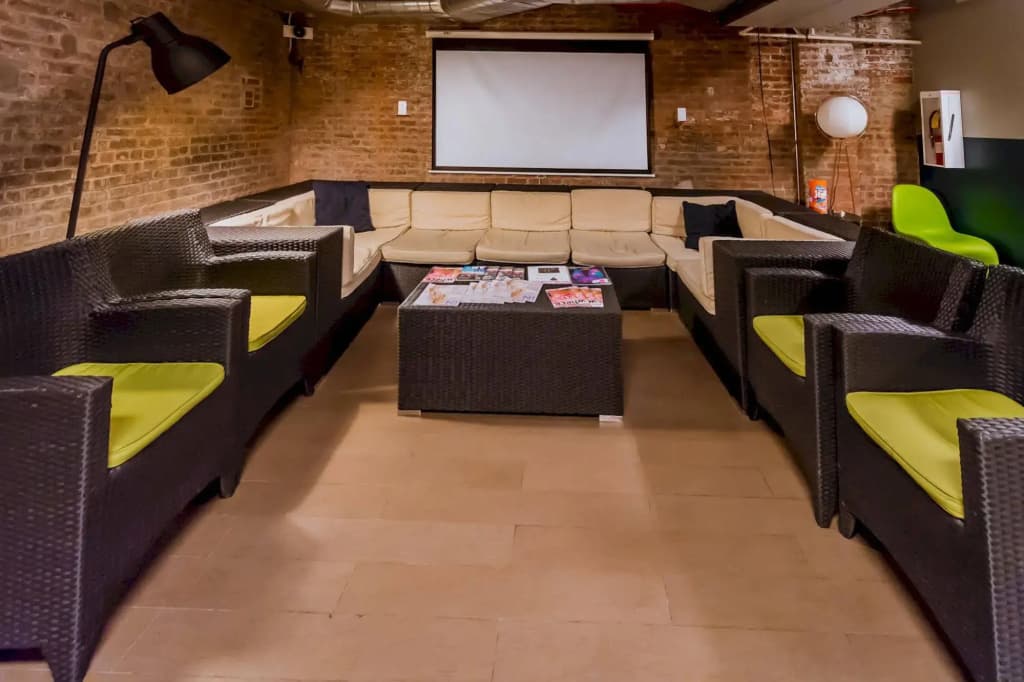 Q4 Hotel & Hostel - photo 15