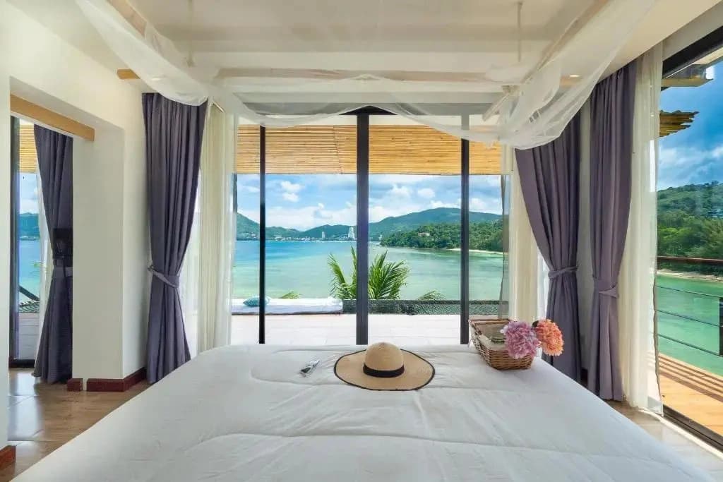 The Cozy Beach Front Hotel - photo 9
