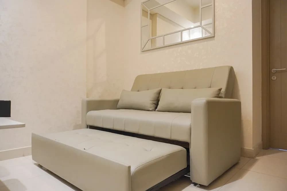 Modern Look And Warm 1Br At Gold Coast Apartment - photo 5