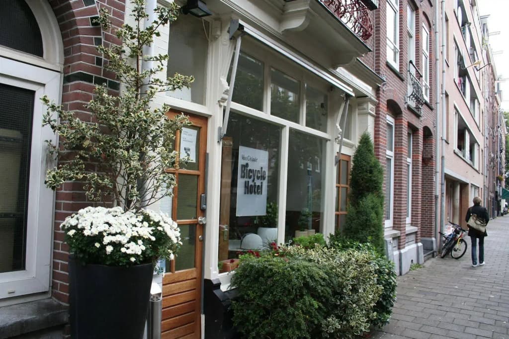 Bicycle Hotel Amsterdam - photo 1