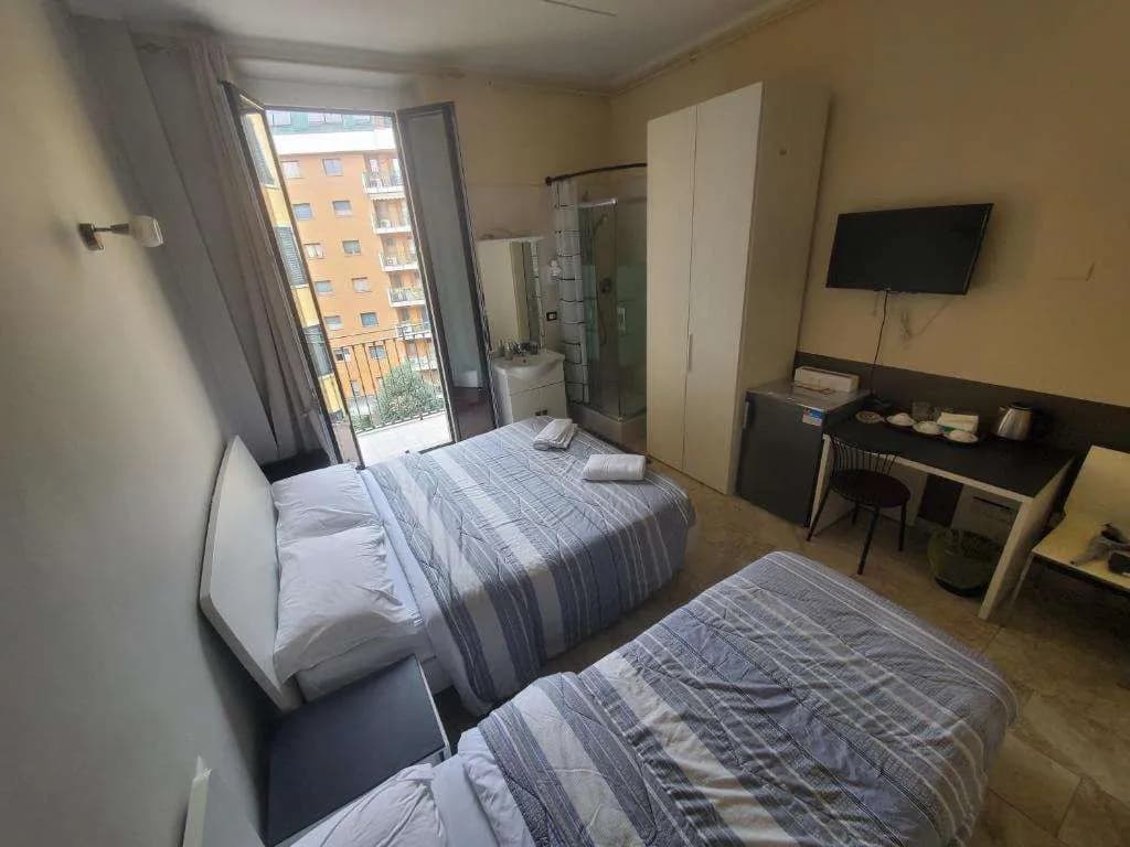 Emmy Hotel - photo 9
