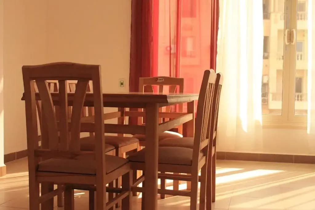 610 residents - photo 15
