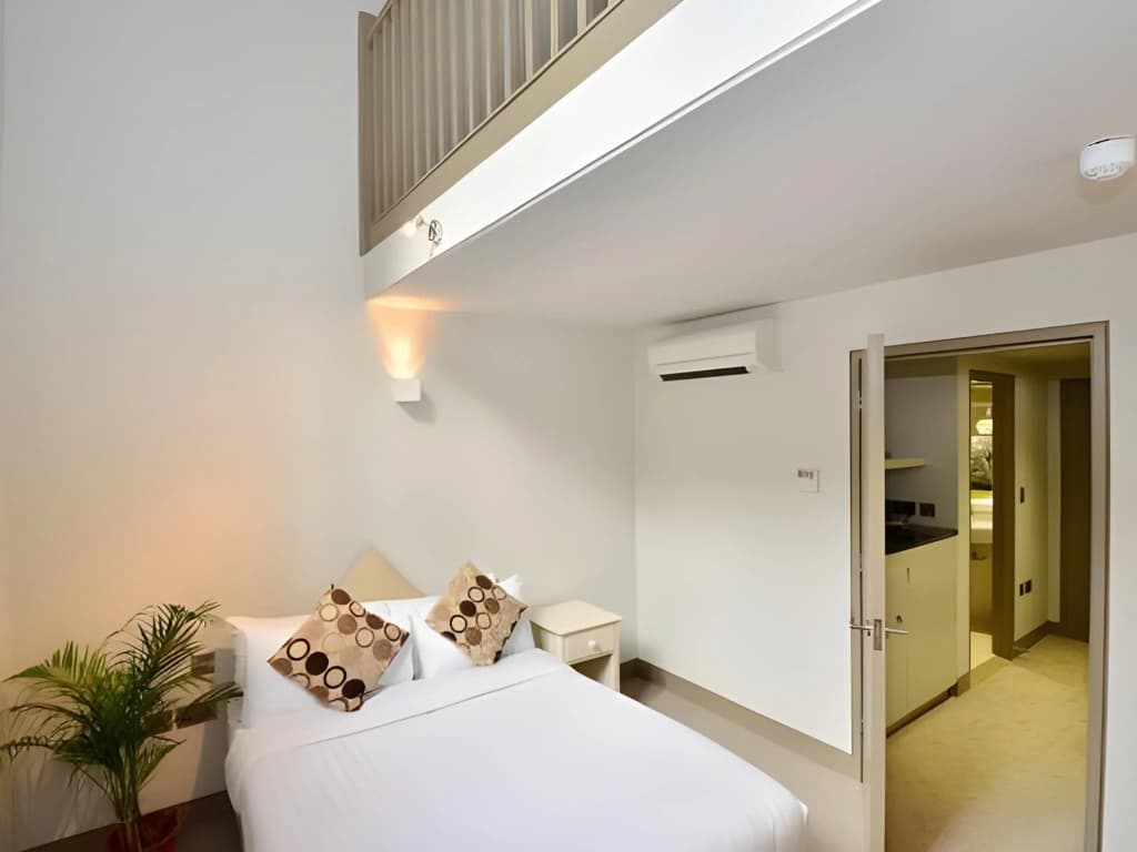 Arch hotel - photo 21